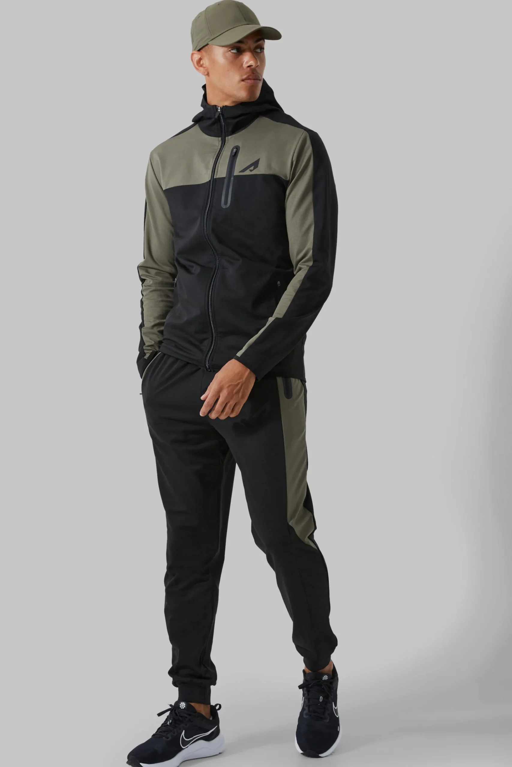 boohooMAN Active Colour Block Funnel Hooded Tracksuit | UK| Tracksuits