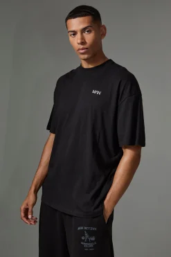 Active Oversized Urban Expeditions T-shirt | UK^boohooMAN Hot