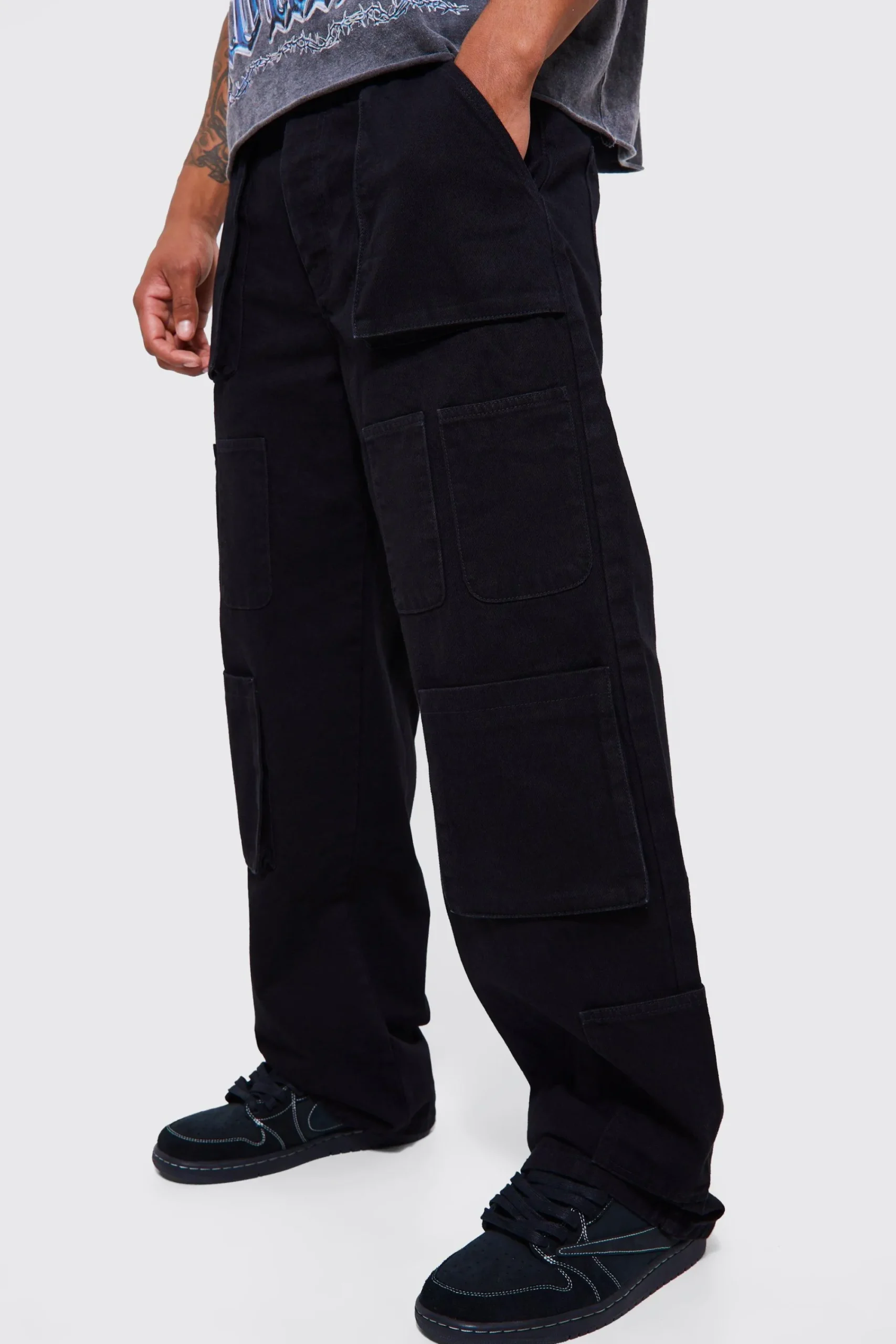 boohooMAN Baggy Fit Multi Cargo Pocket Jeans | UK| Trousers|Cargos