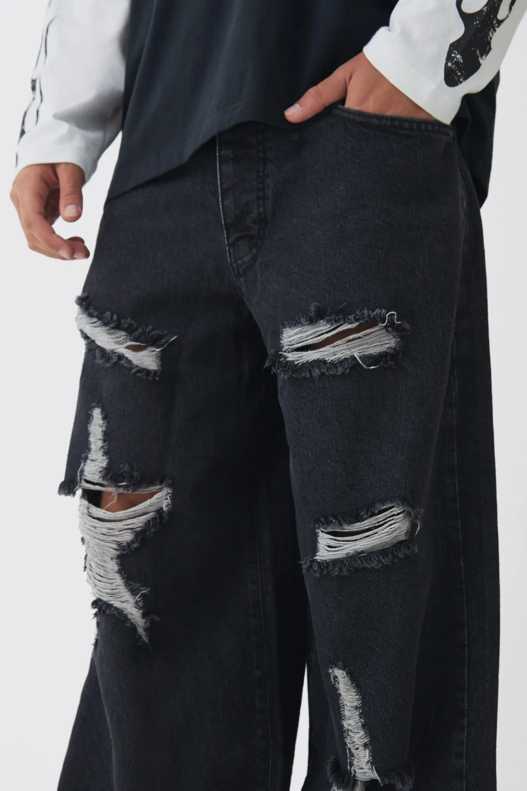 boohooMAN Baggy Fit Rigid Star Ripped Jeans | UK| Trousers|Jeans