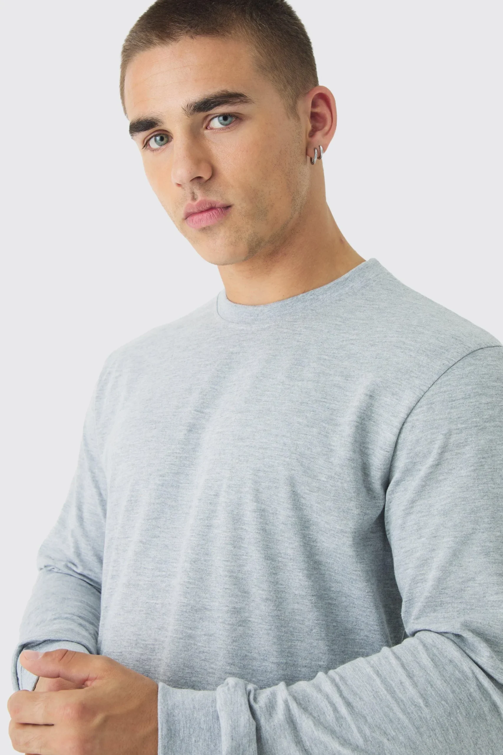 Basic Crew Neck Long Sleeve T-shirt | UK^boohooMAN
