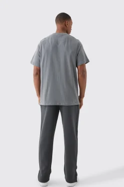 Basic Crew Neck T-shirt | UK^boohooMAN Online