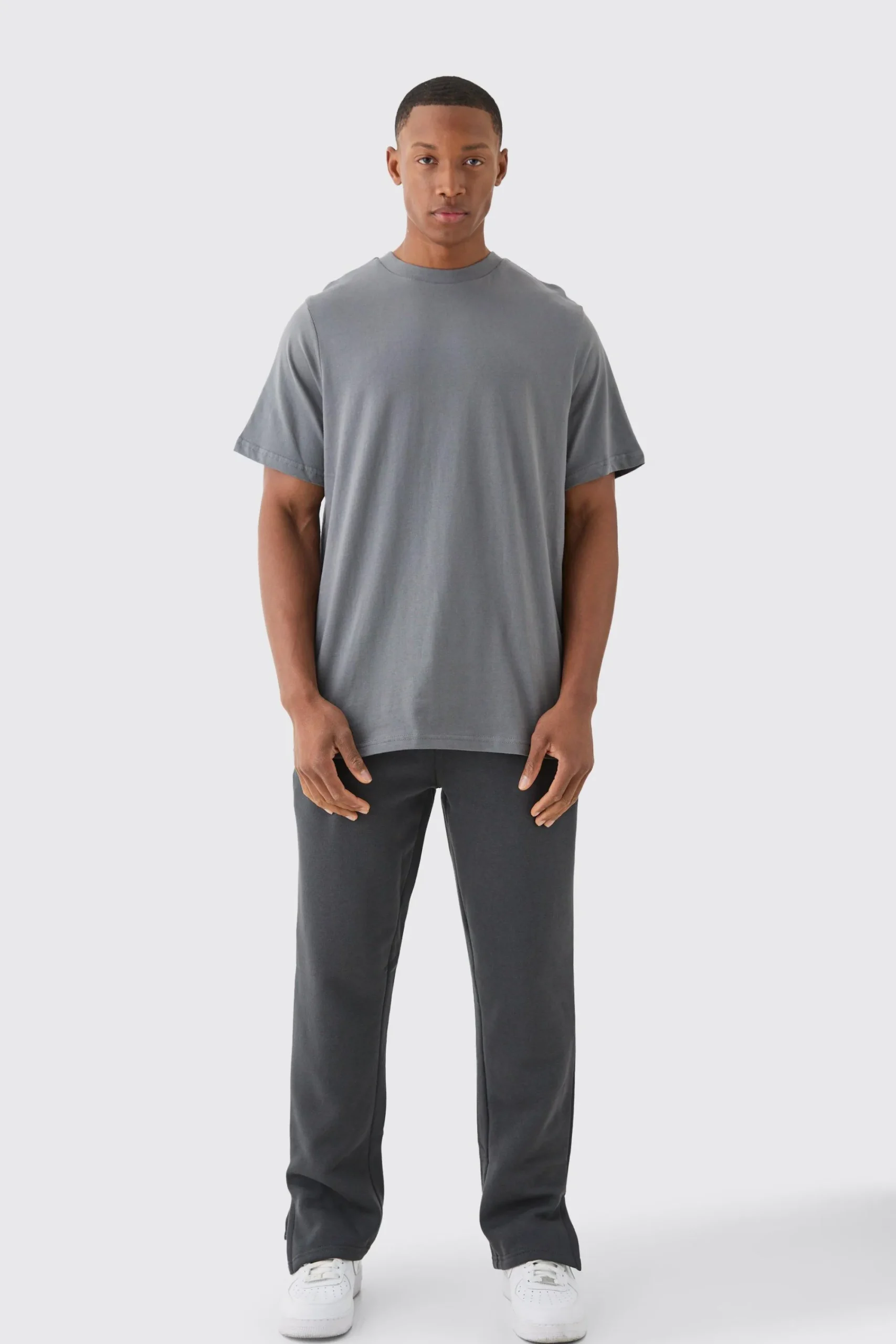 Basic Crew Neck T-shirt | UK^boohooMAN Online