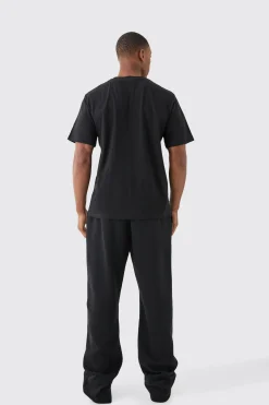 Basic Crew Neck T-shirt | UK^boohooMAN Online