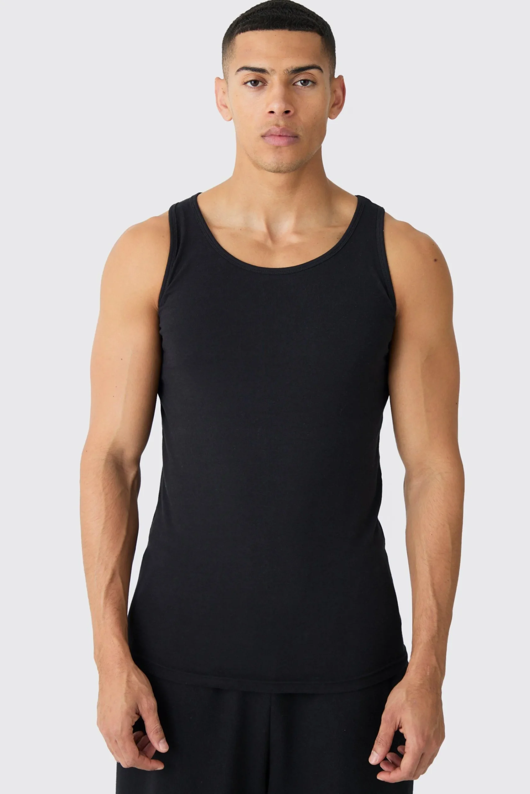 Basic Muscle Fit Vest | UK^boohooMAN