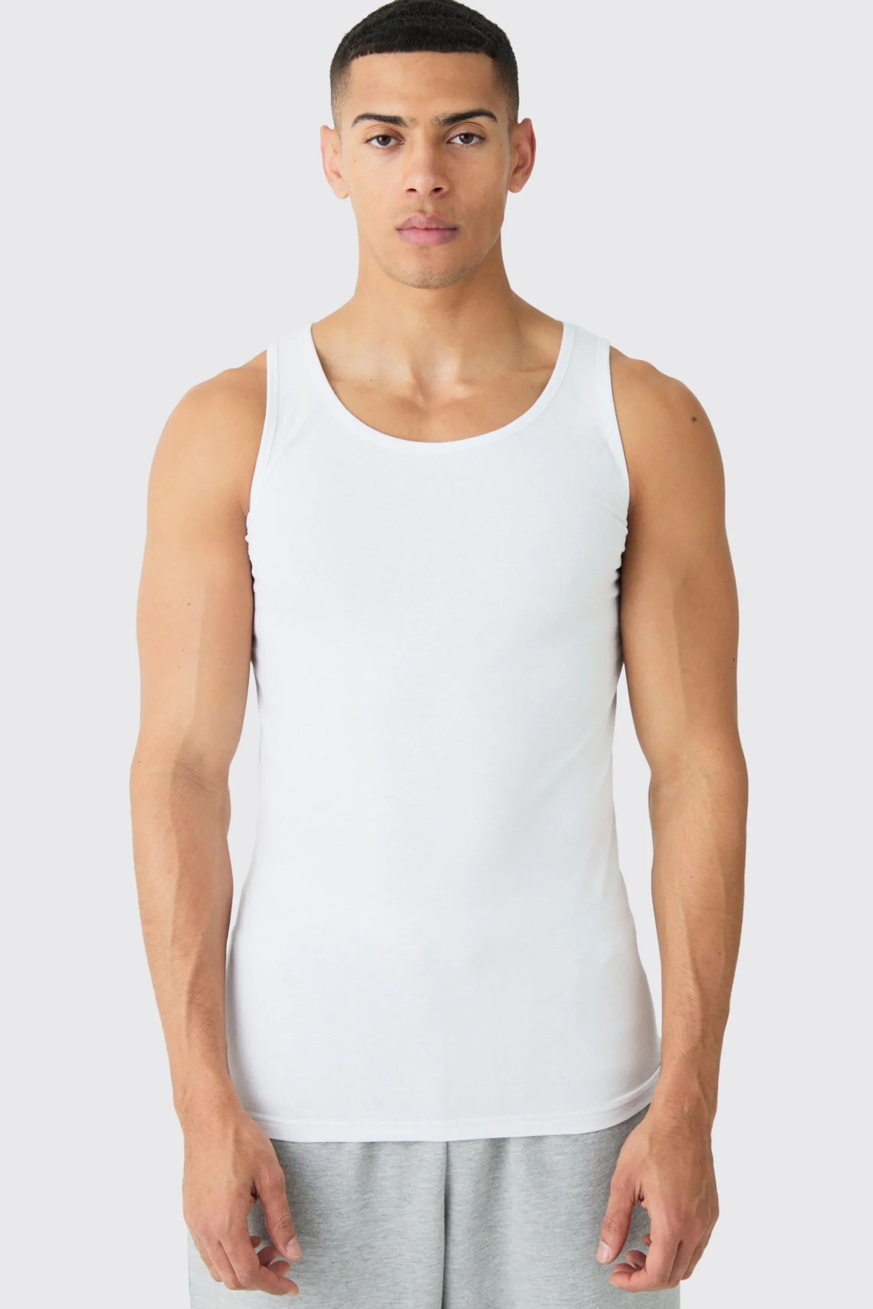 Basic Muscle Fit Vest | UK^boohooMAN New