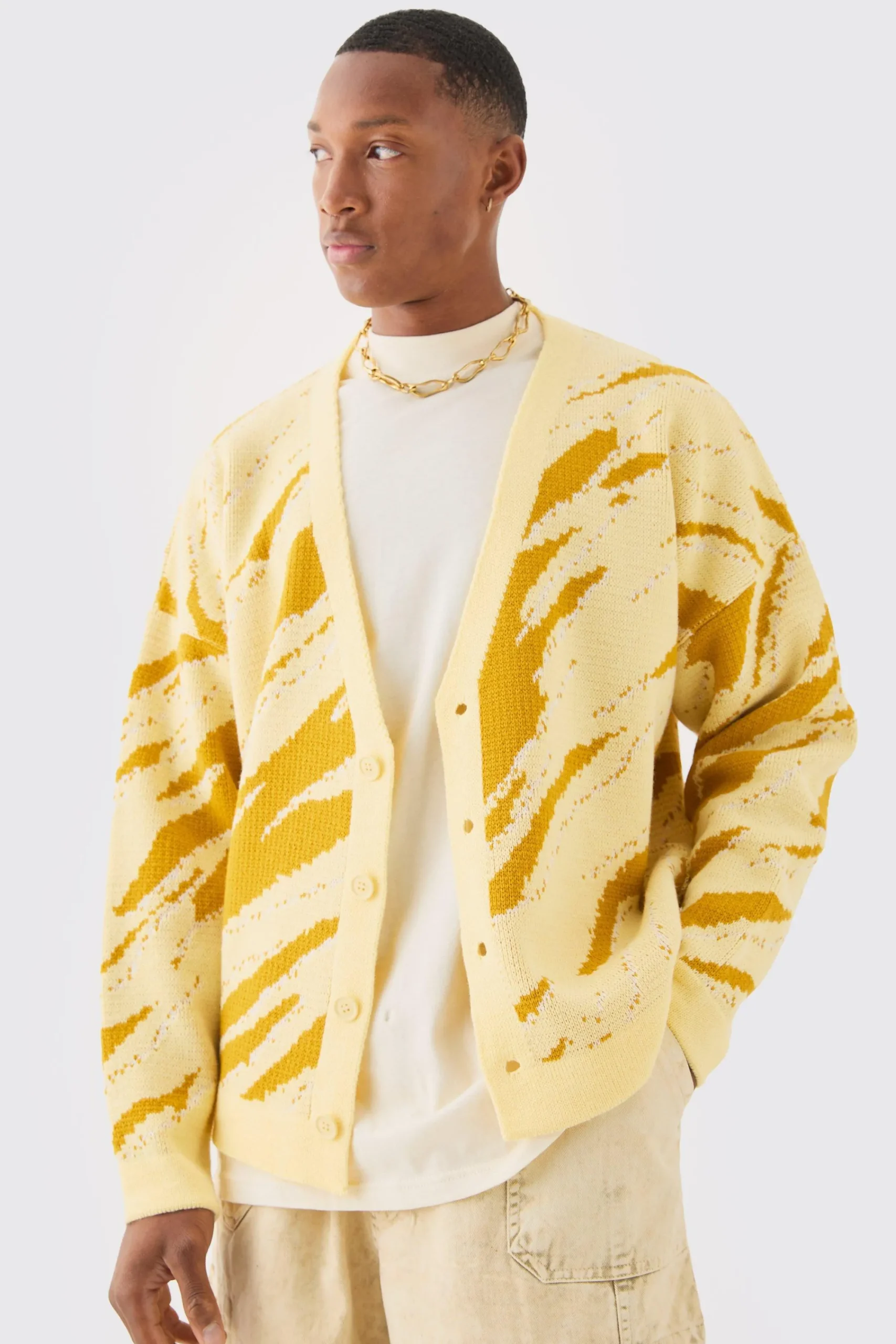 boohooMAN Boxy Oversized Tonal Abstract Cardigan | UK| Knitwear