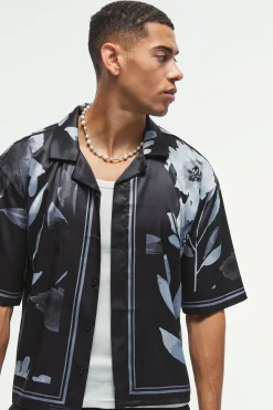 boohooMAN Boxy Printed Satin Revere Short Sleeve Shirt | UK| Shirts