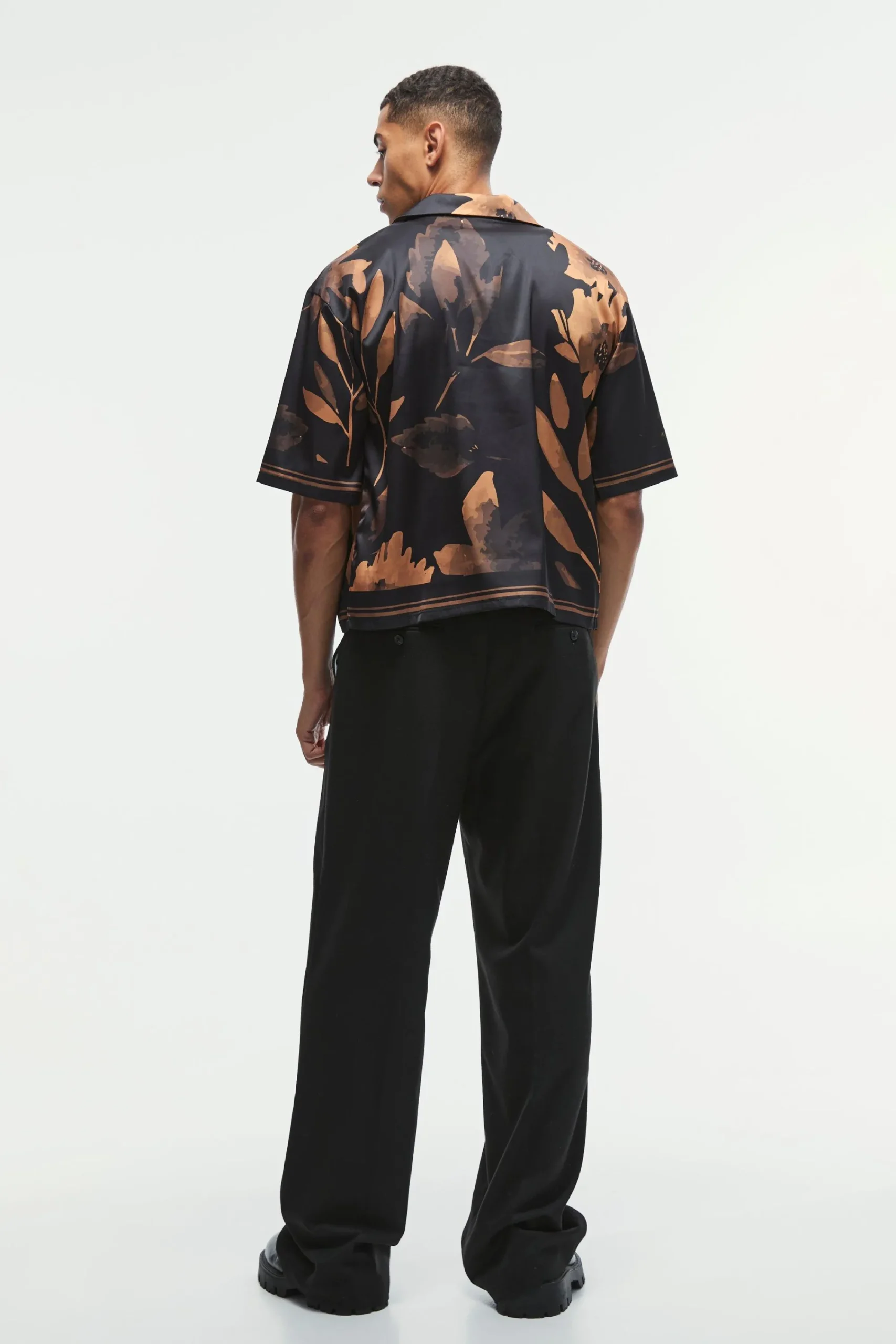 boohooMAN Boxy Printed Satin Revere Short Sleeve Shirt | UK| Shirts