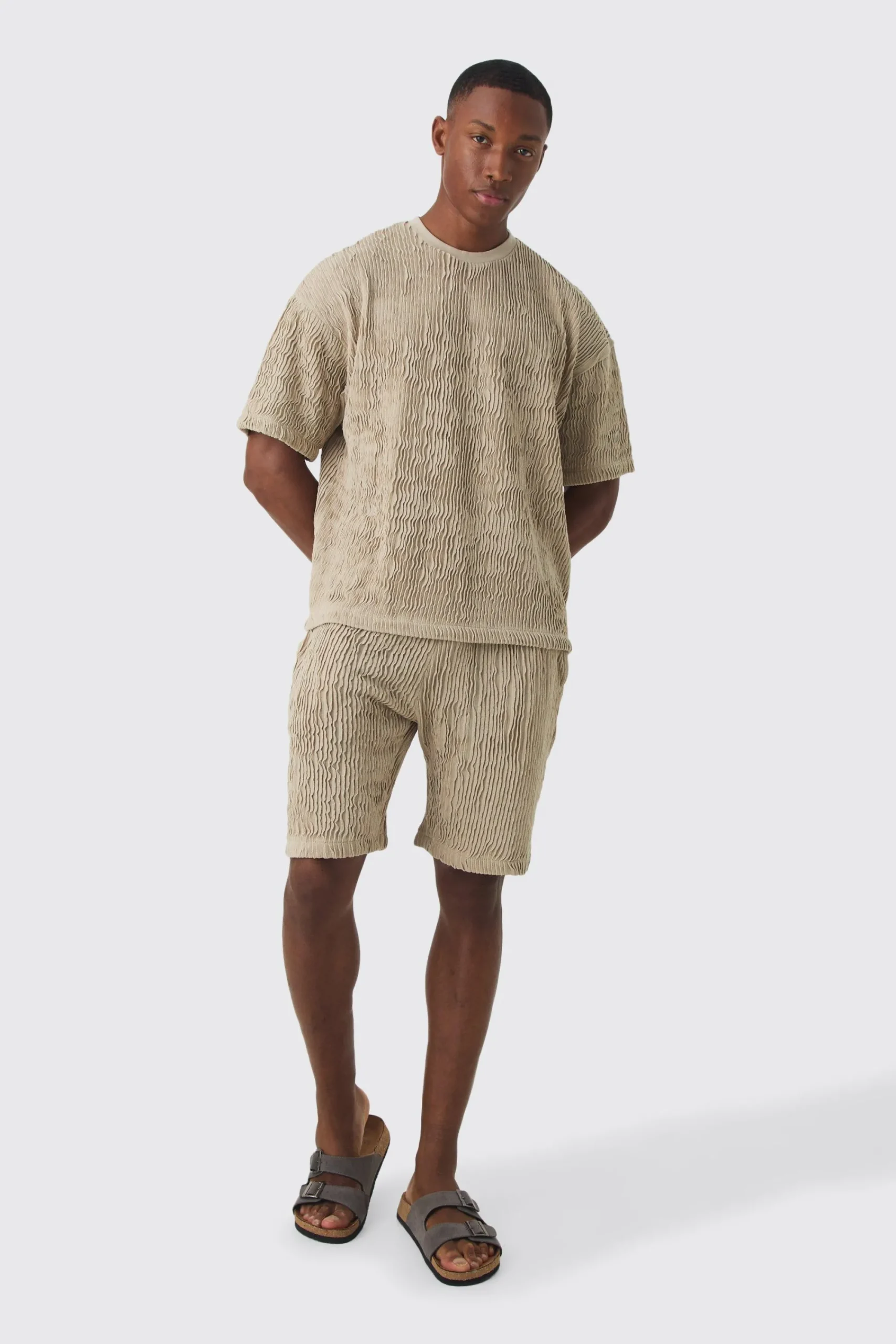 boohooMAN Boxy Ripple Pleated T-shirt & Short Set | UK| Sets & Co-Ords|Tracksuits