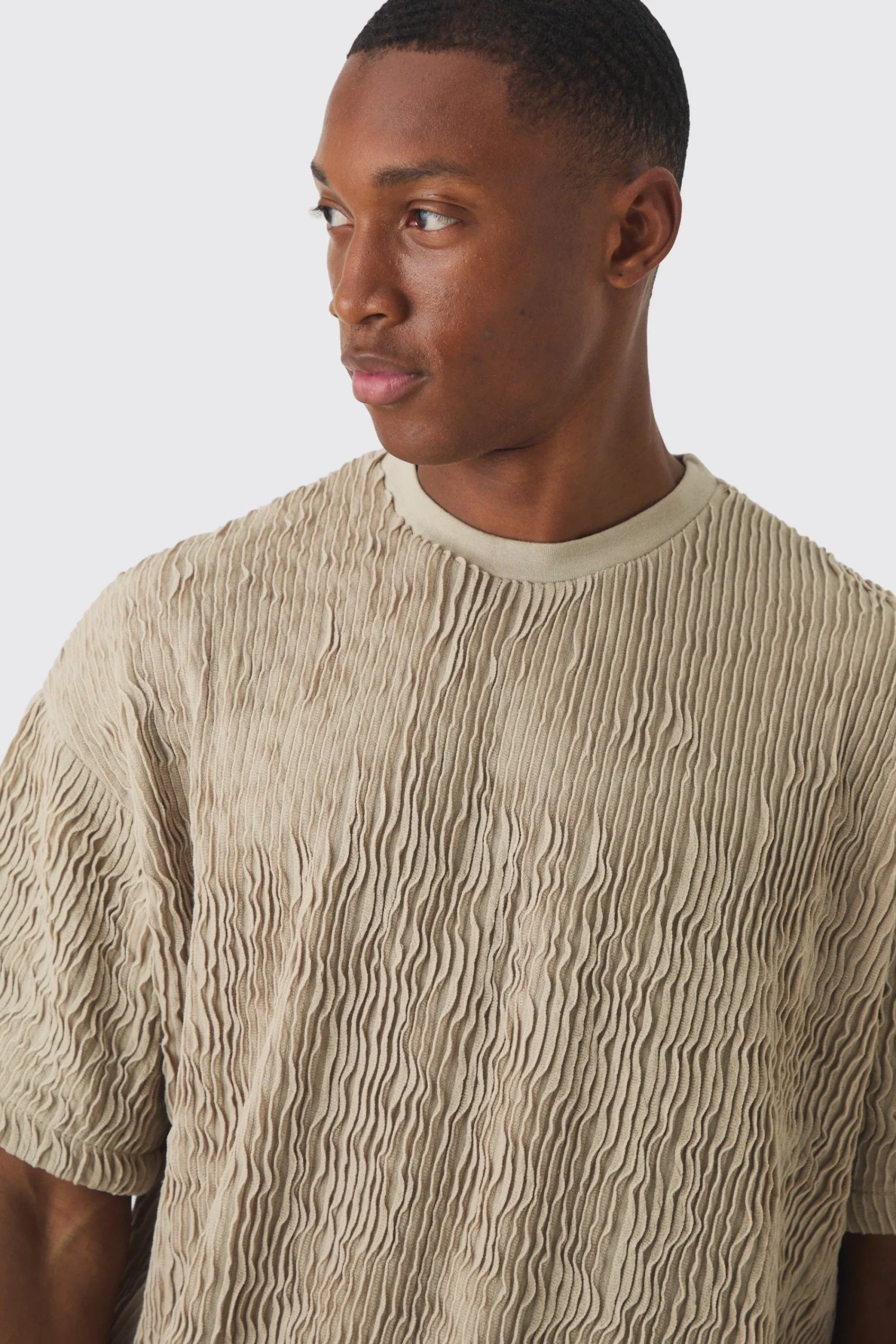 boohooMAN Boxy Ripple Pleated T-shirt & Short Set | UK| Sets & Co-Ords|Tracksuits