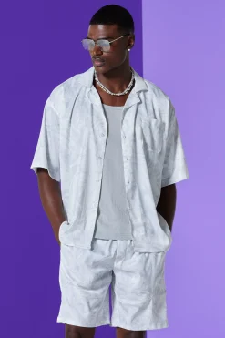 boohooMAN Boxy Satin Revere Collar Print Shirt And Short Set In | UK| Sets & Co-Ords