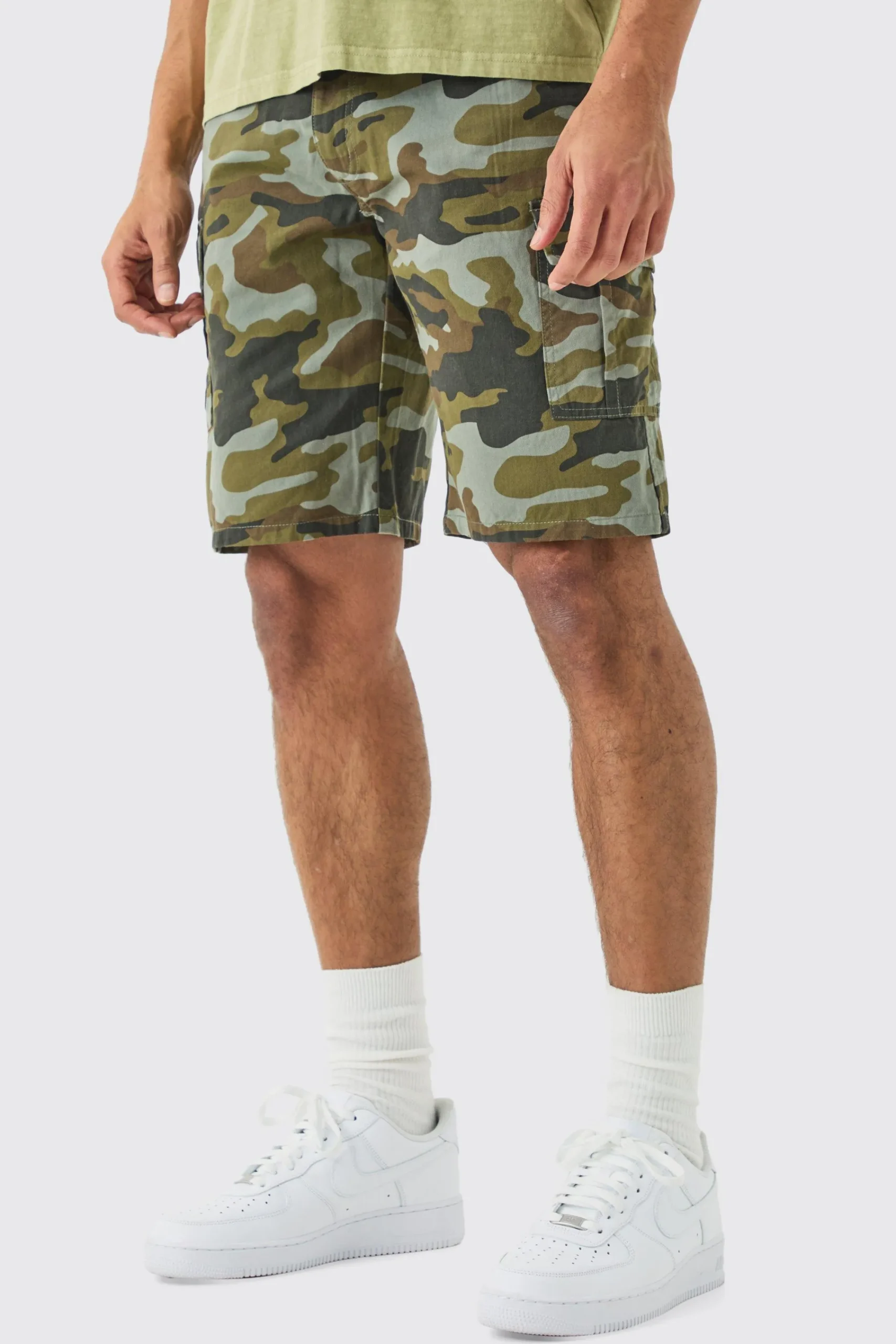boohooMAN Camo Fixed Waist Relaxed Cargo Shorts | UK| Shorts