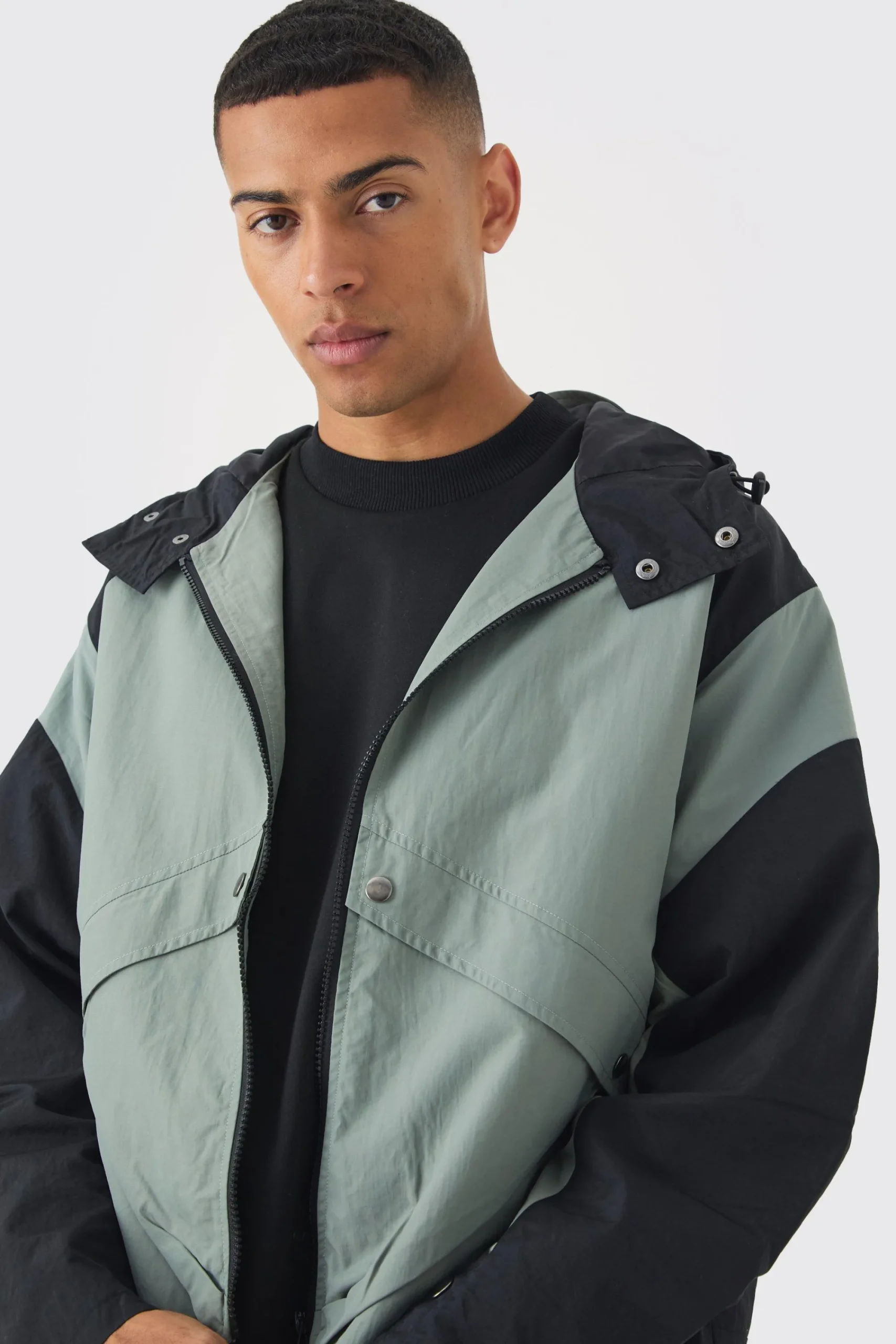 boohooMAN Colourblock Hooded Tech Windbreaker In | UK| Coats & Jackets