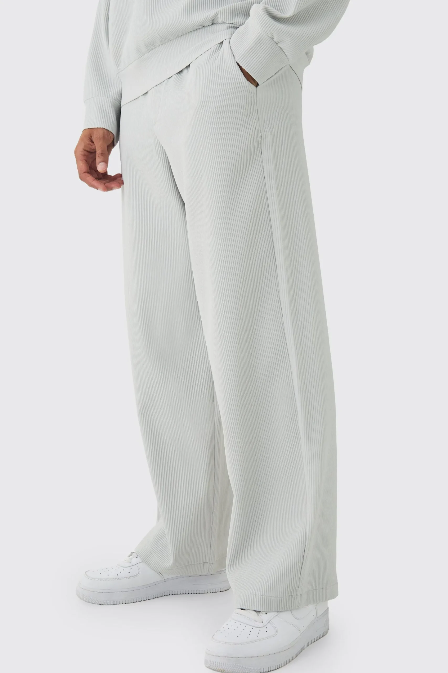 boohooMAN Elastic Waist Baggy Fit Contrast Drawcord Pleated Trouser | UK| Trousers