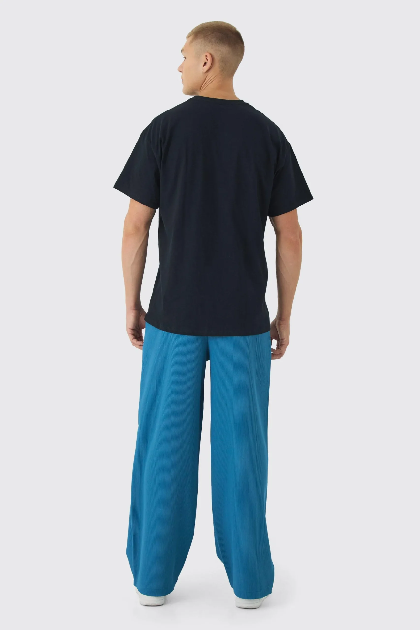 boohooMAN Elastic Waist Baggy Fit Contrast Drawcord Pleated Trouser | UK| Trousers