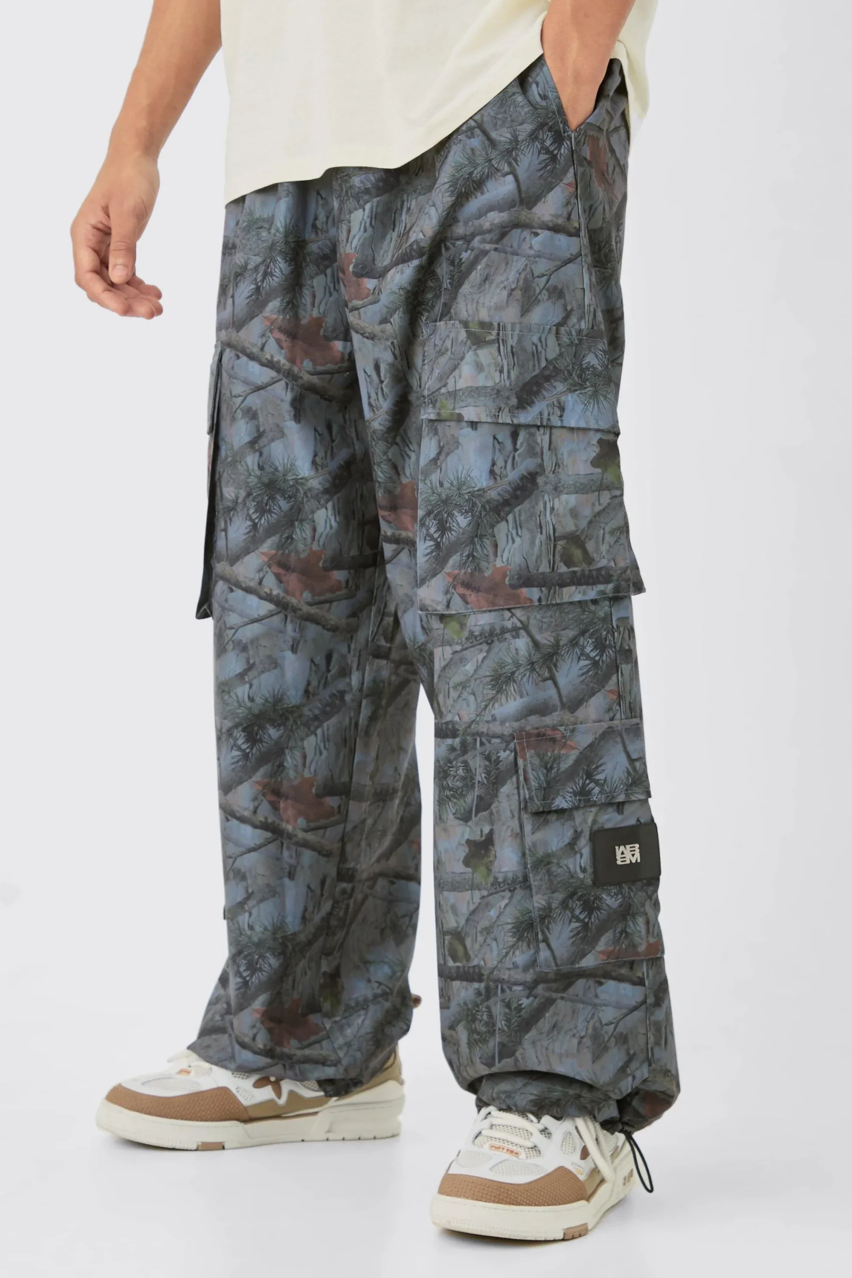 boohooMAN Elasticated Waist Camo Cargo Trousers | UK| Trousers|Cargos