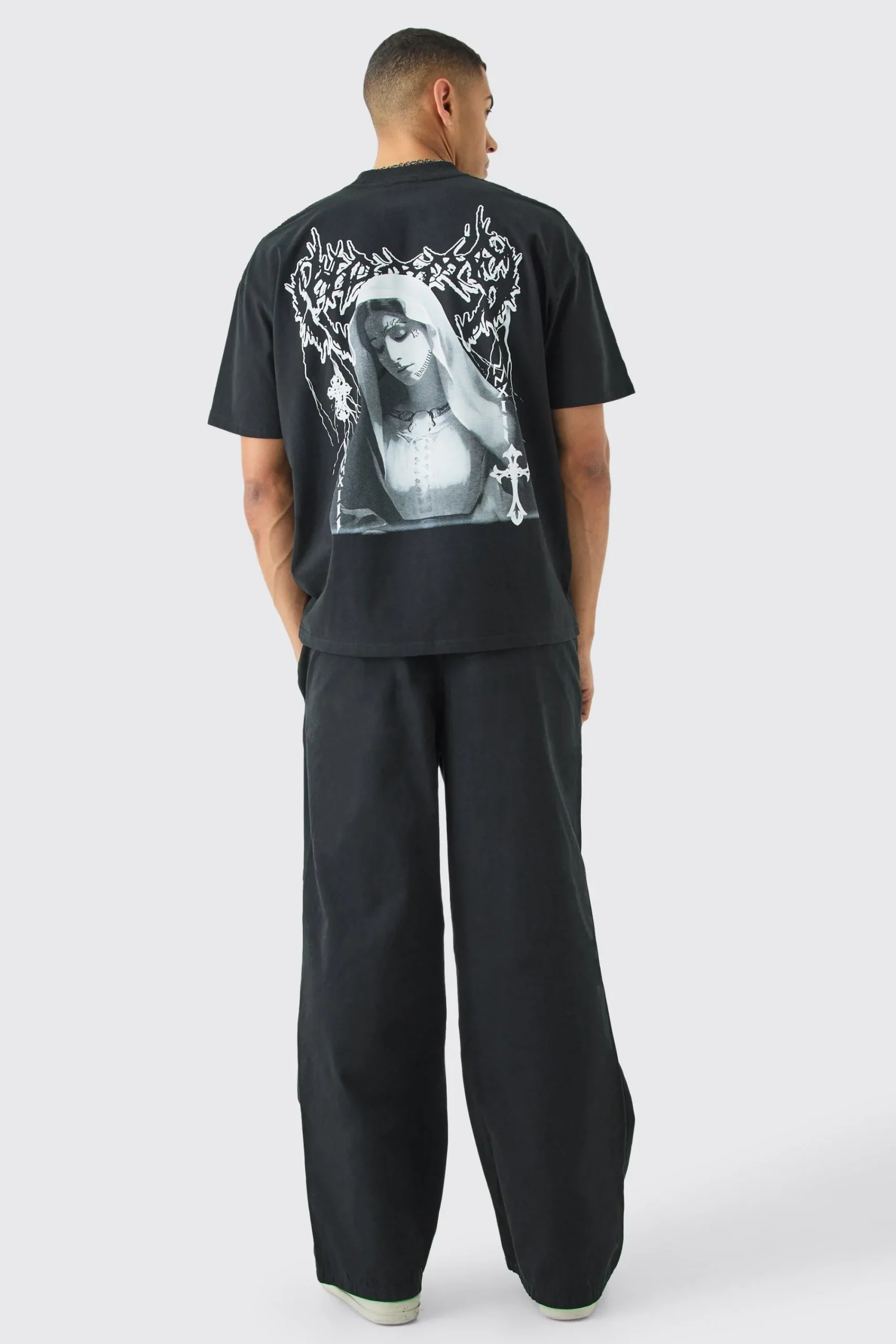 boohooMAN Elasticated Waist Contrast Drawcord Baggy Trouser | UK| Trousers