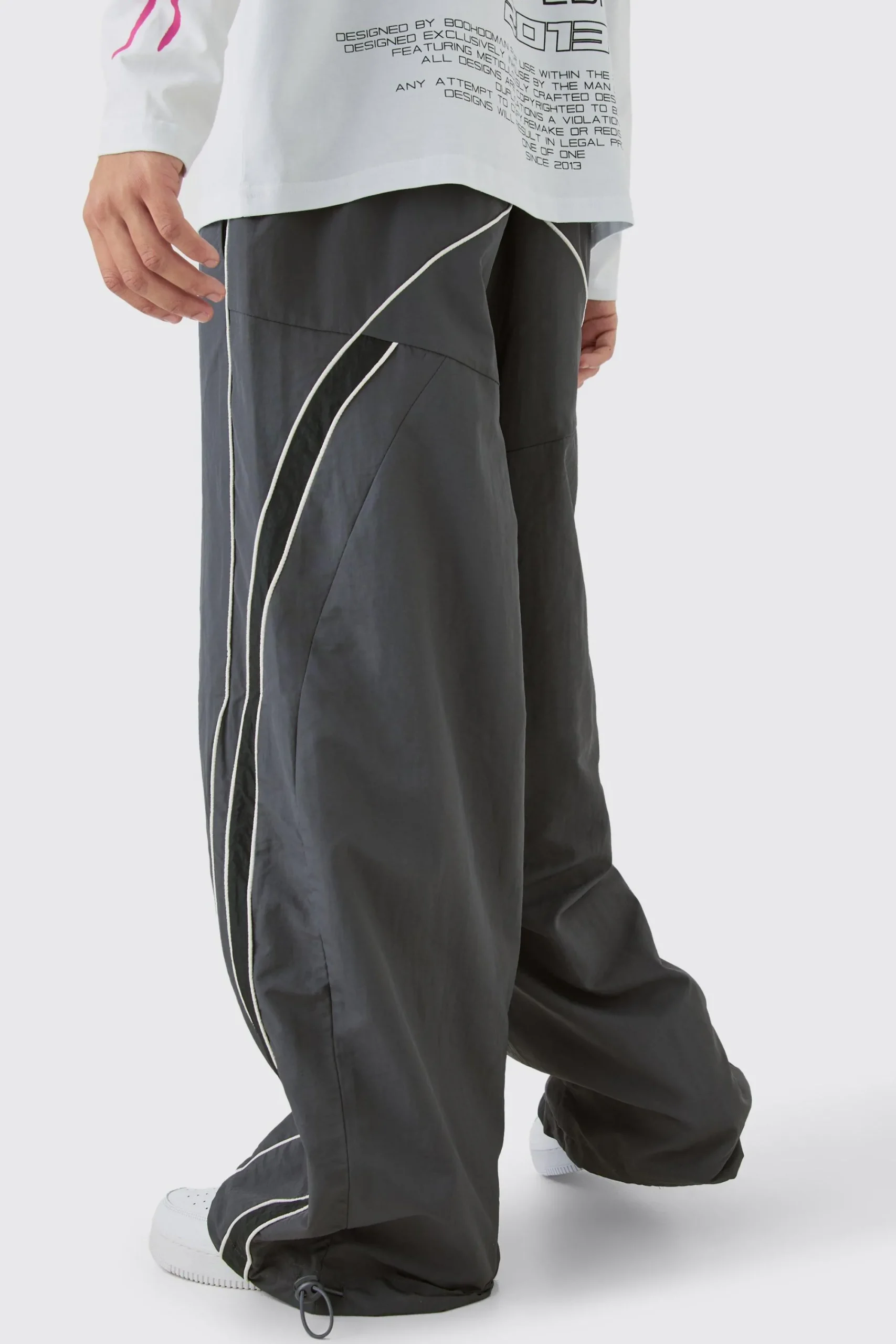 boohooMAN Elasticated Waist Piping Detail Parachute Pants | UK| Trousers