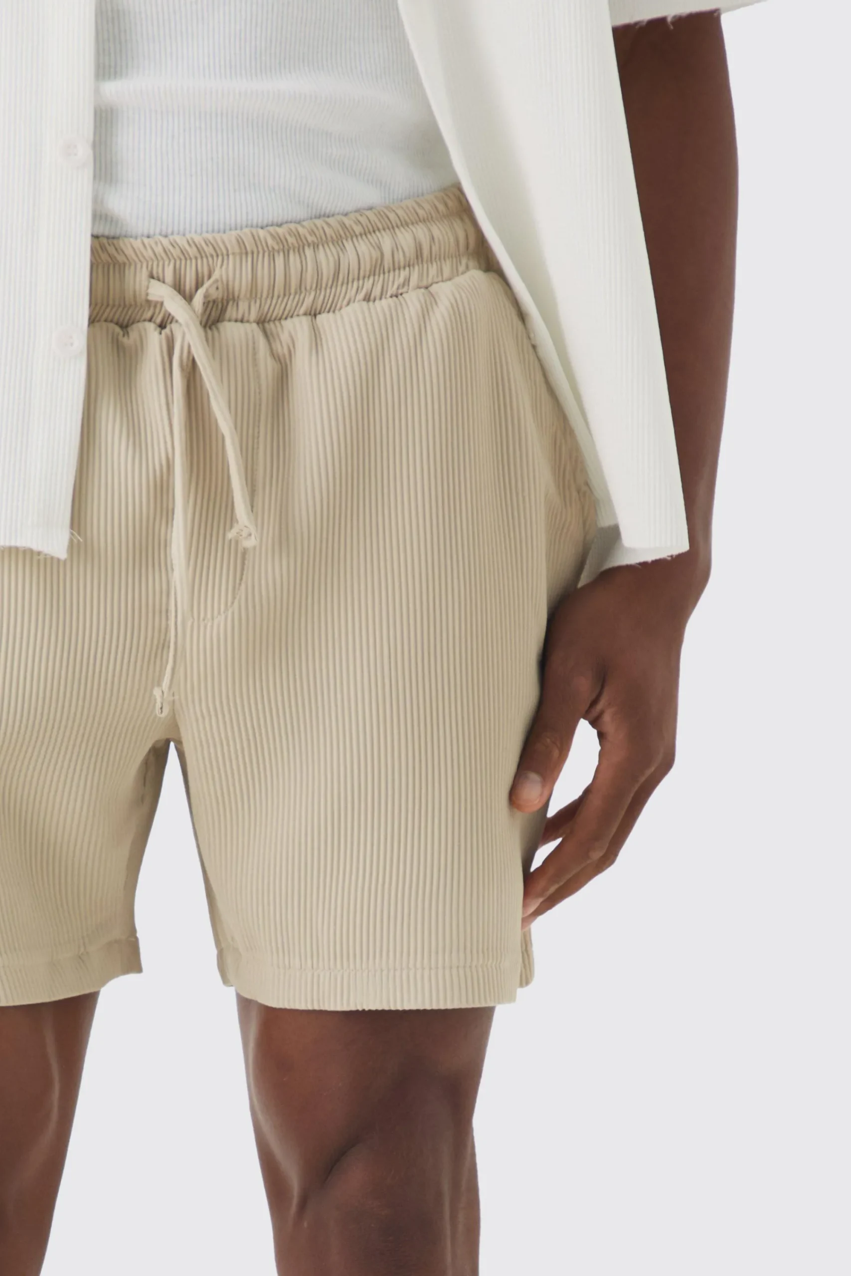 boohooMAN Elasticated Waist Pleated Drawcord Shorts | UK| Shorts