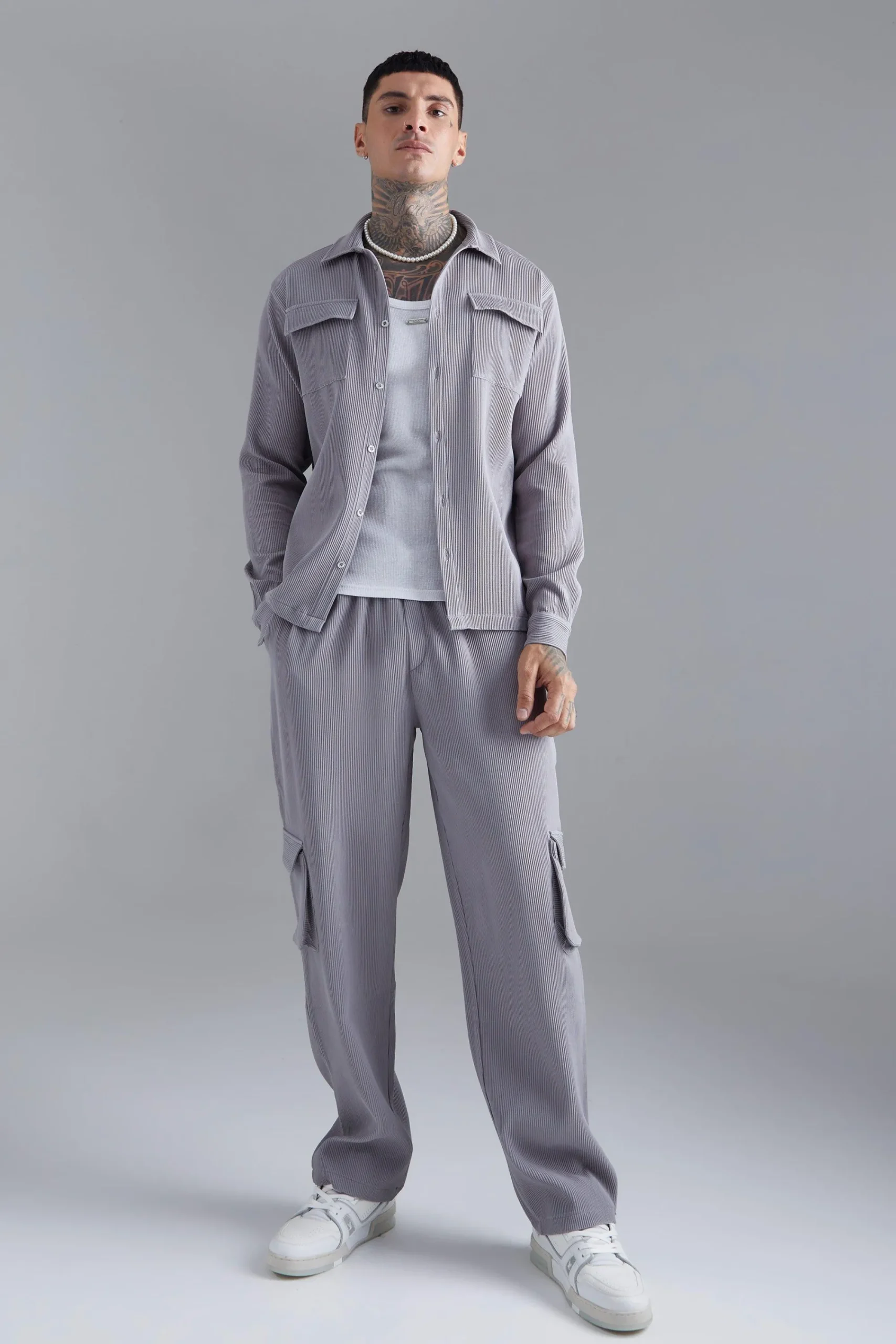 boohooMAN Elasticated Waist Relaxed Fit Cargo Pleated Trouser | UK| Trousers