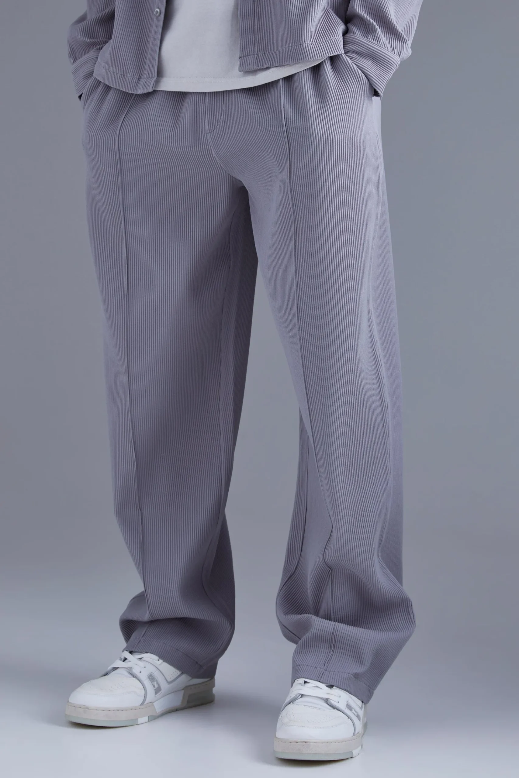 boohooMAN Elasticated Waist Relaxed Fit Pleated Trouser | UK| Trousers