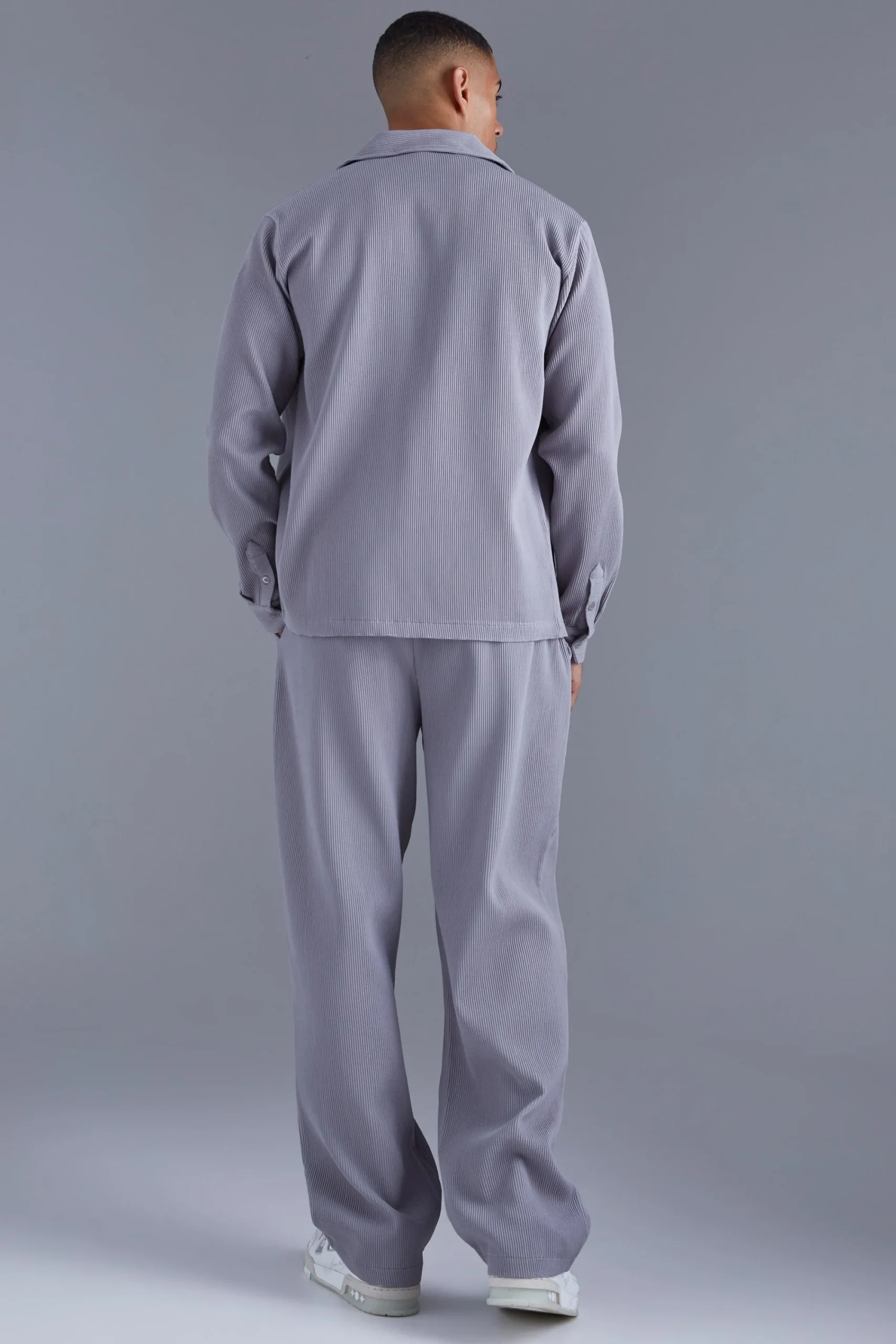 boohooMAN Elasticated Waist Relaxed Fit Pleated Trouser | UK| Trousers