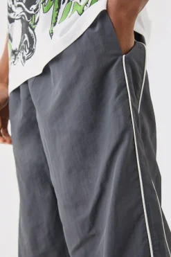 boohooMAN Elasticated Waist Side Stripe Parachute Pants | UK| Trousers
