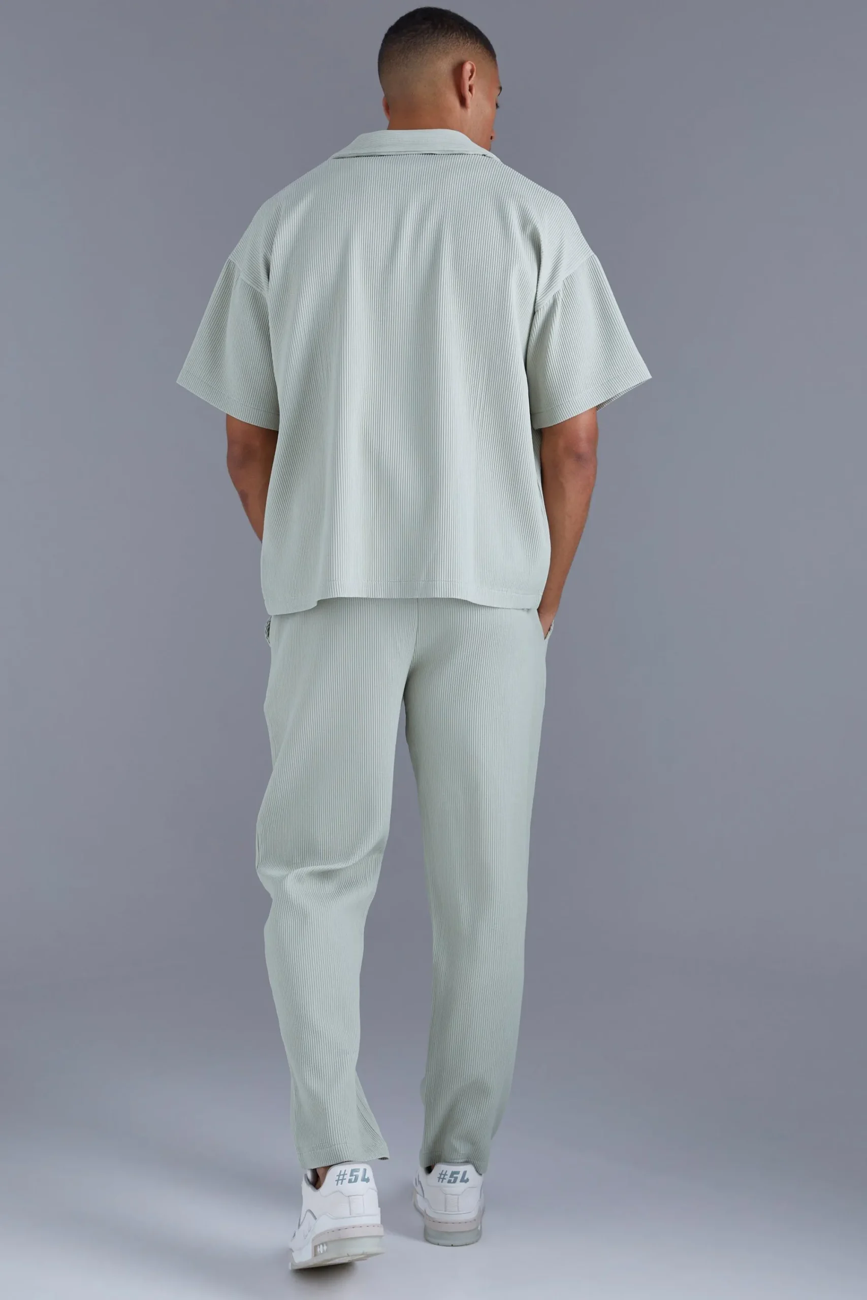 boohooMAN Elasticated Waist Tapered Fit Pleated Trouser | UK| Trousers