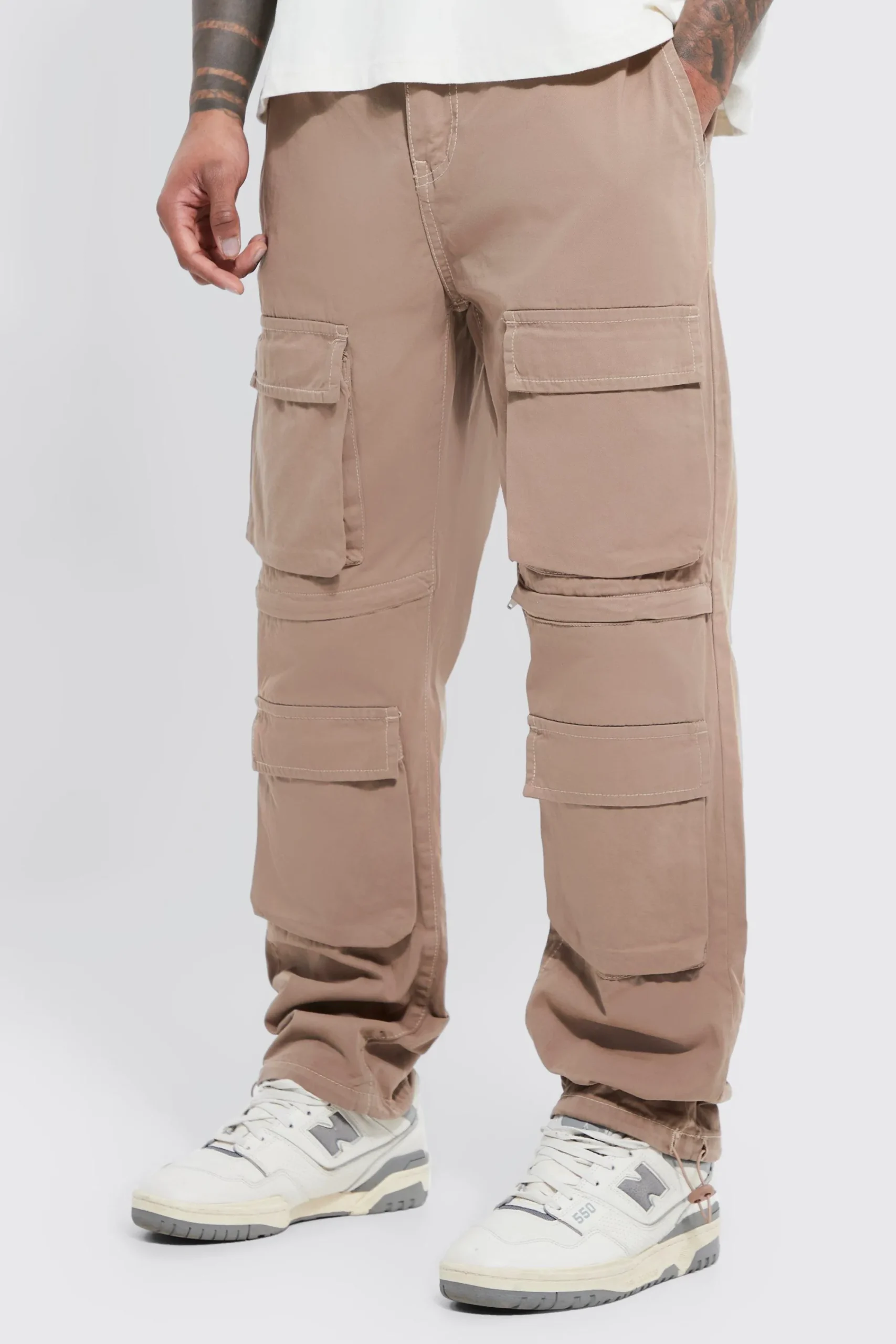 boohooMAN Elasticated Waist Zip Detail Multi Pocket Straight Fit Cargo Trousers | UK| Trousers