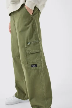 boohooMAN Fixed Waist Relaxed Cargo Trousers With Woven Tab | UK| Trousers|Cargos