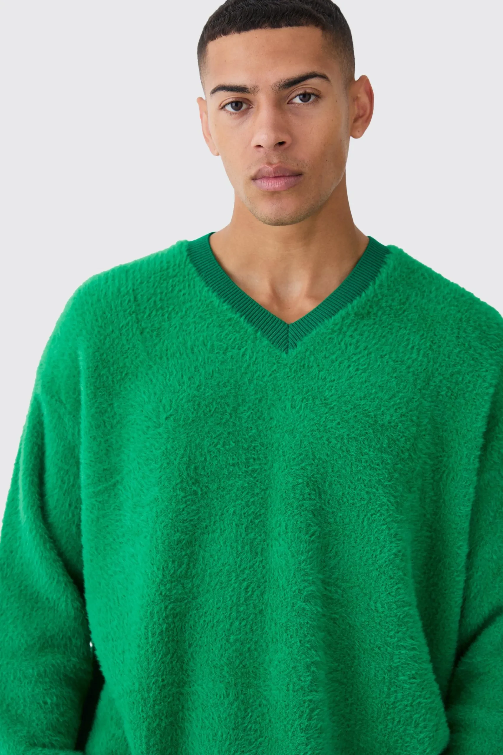 boohooMAN Fluffy Contrast V Neck Boxy Jumper | UK| Knitwear