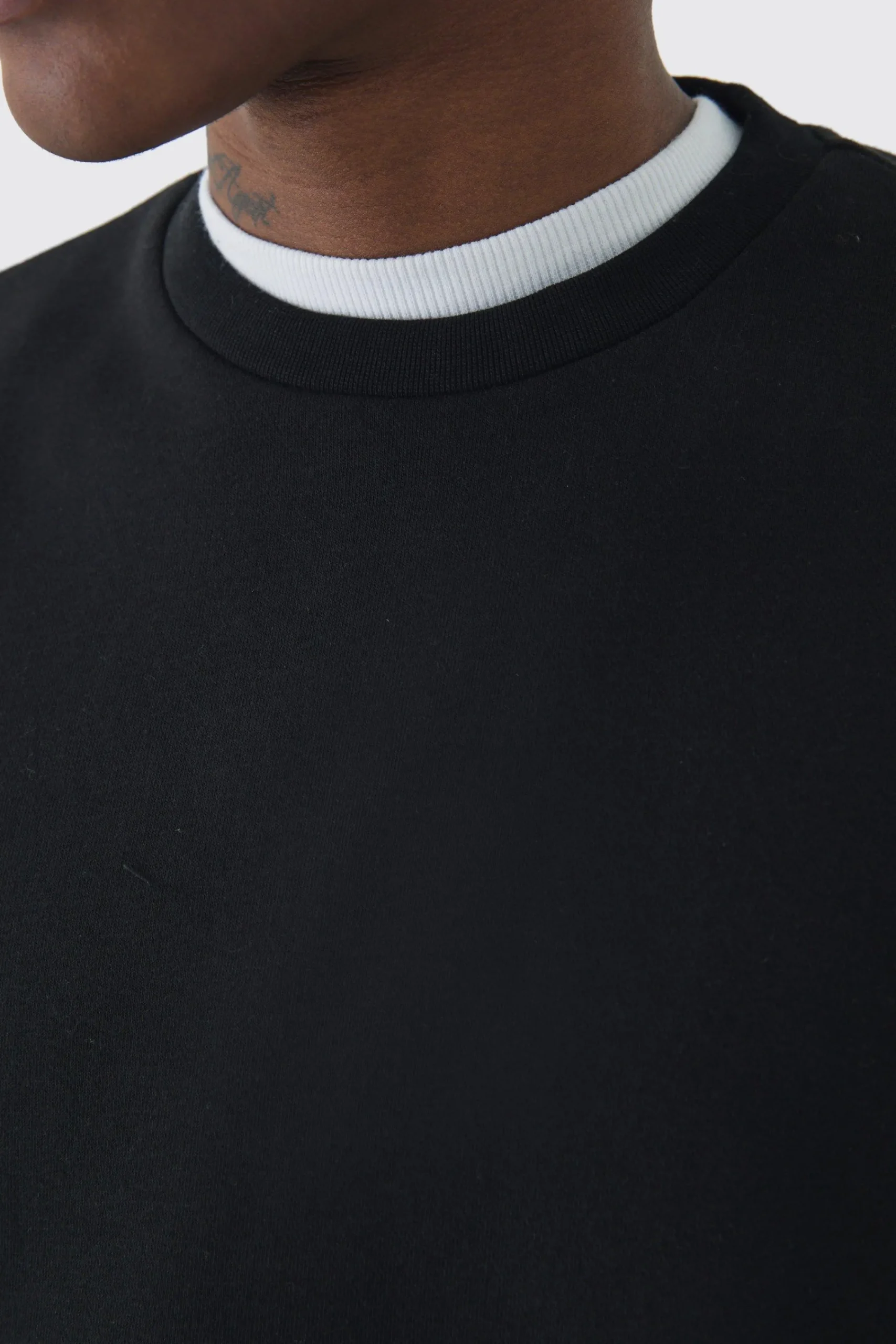 boohooMAN 330GSM Basic Crew Neck Sweatshirt | UK| Hoodies & Sweatshirts