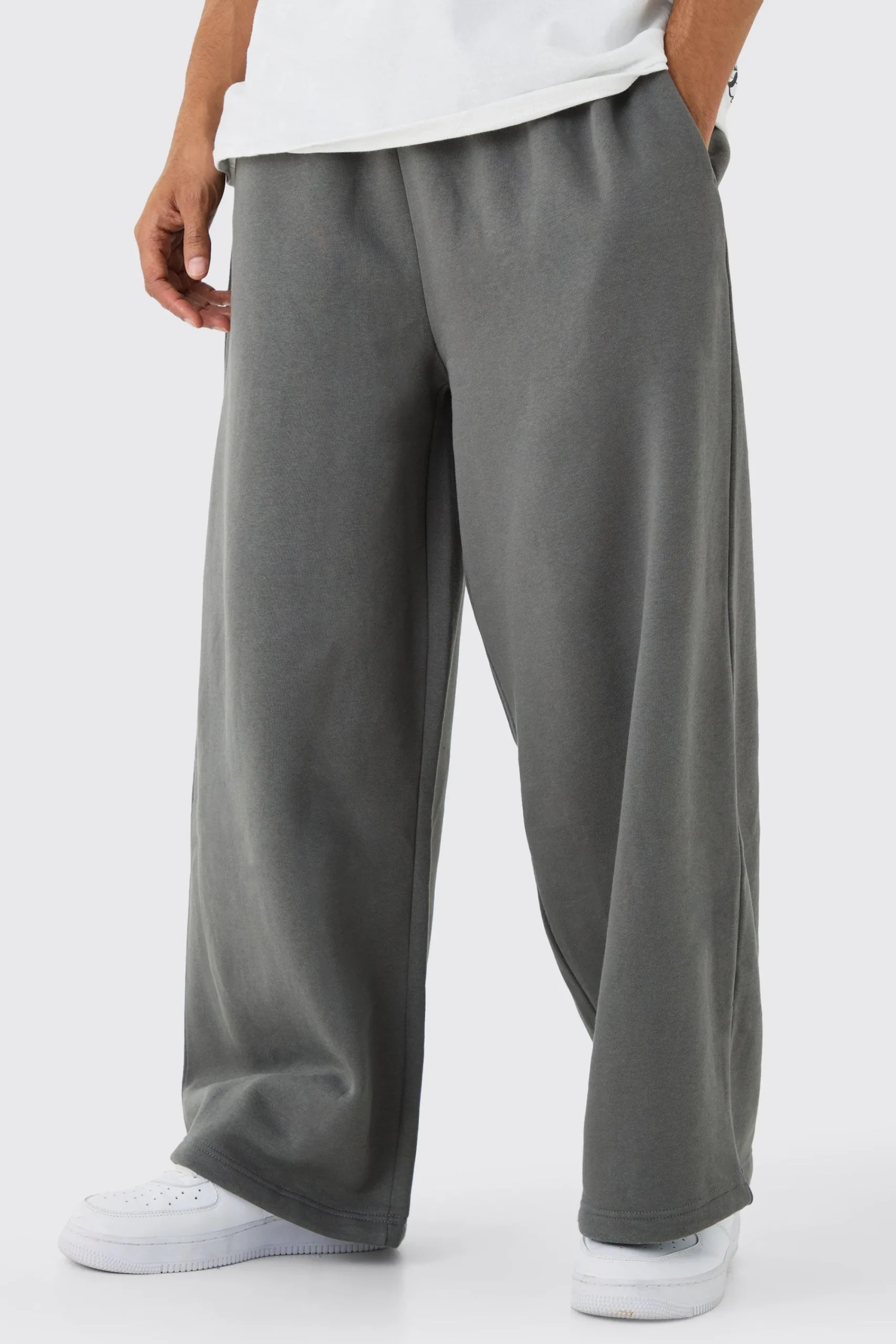 boohooMAN 330GSM Extreme Wide Leg Basic Jogger | UK| Joggers