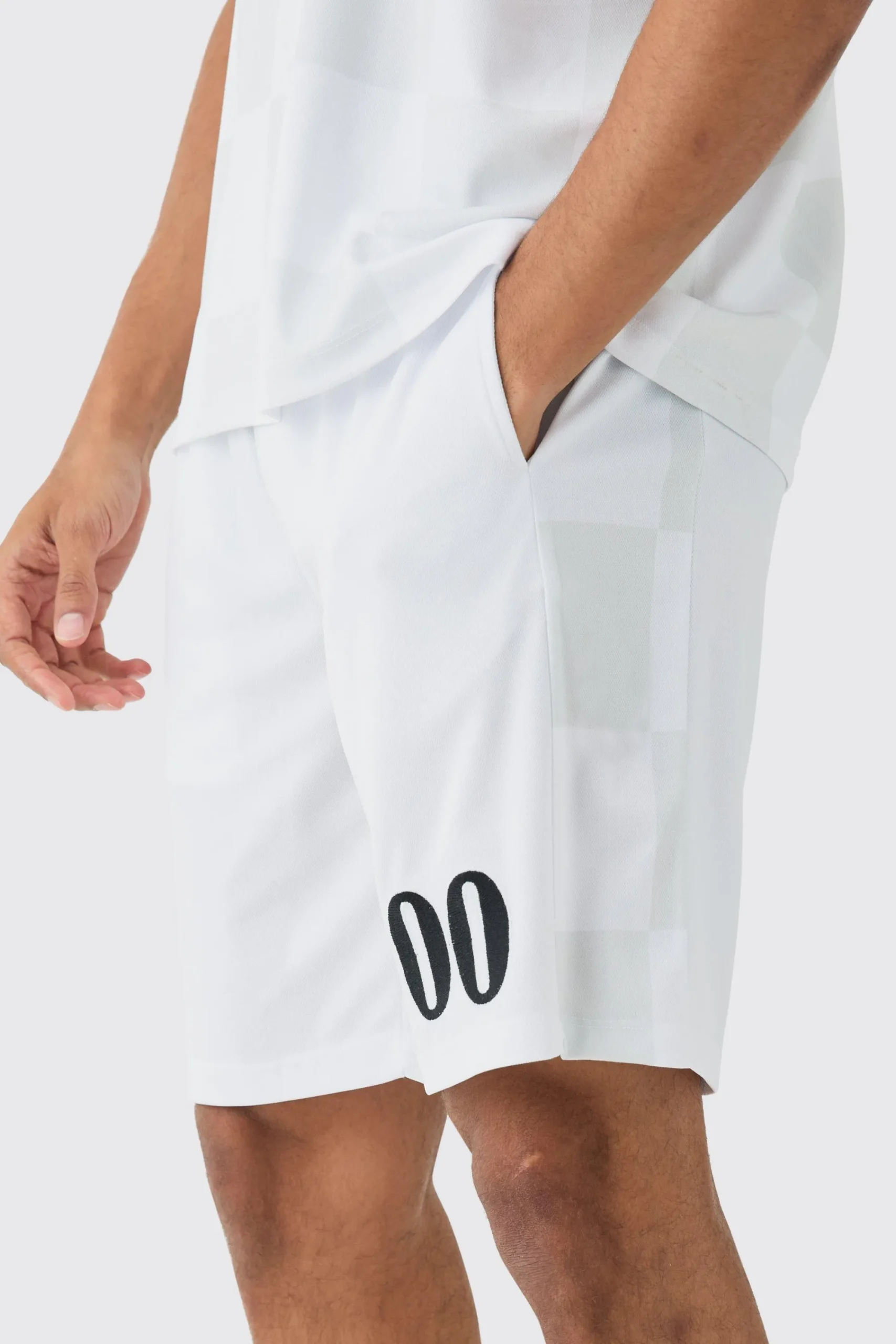 boohooMAN Loose Fit Mid Length Side Panel Mesh Shorts | UK| Shorts