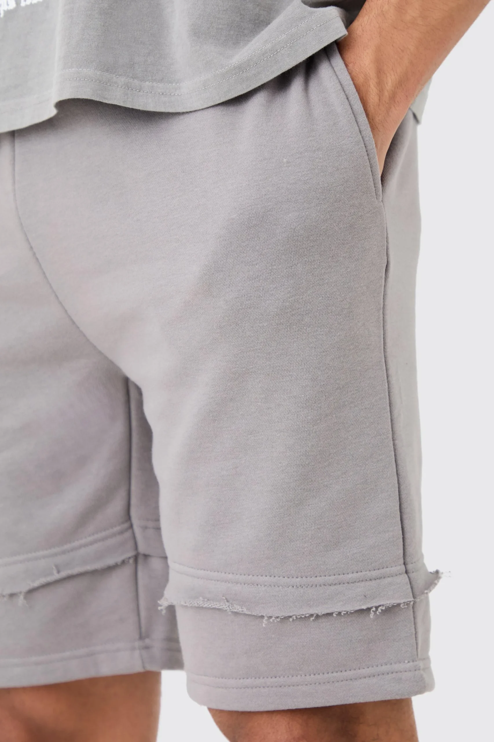 boohooMAN Loose Fit Raw Layer Short | UK| Shorts