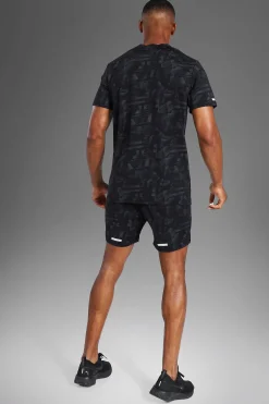 Man Active Abstract Print Reg Fit TShirt | UK^boohooMAN Outlet