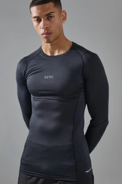Man Active Base Layer Long Sleeve T-shirt | UK^boohooMAN New