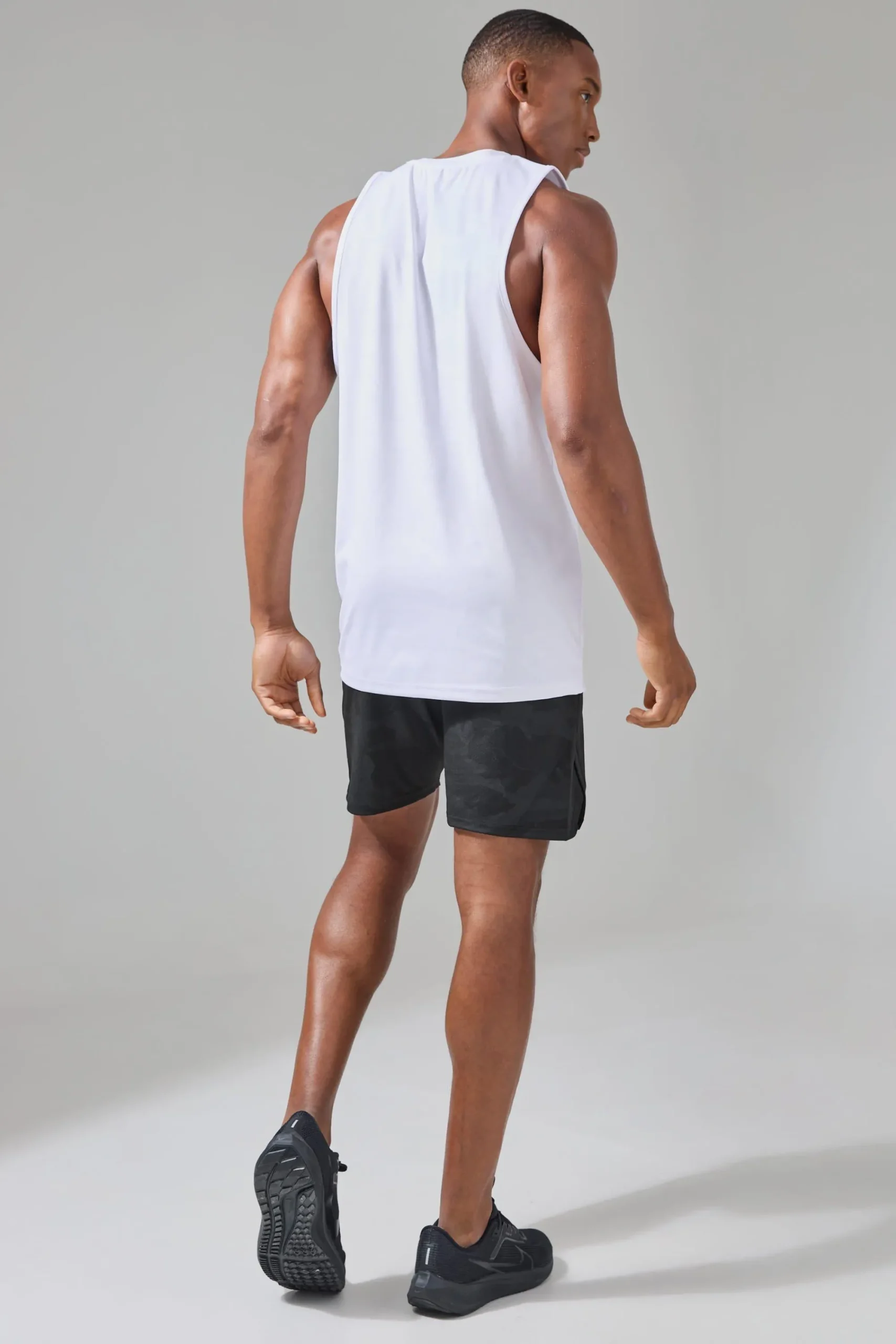 Man Active Camo Performance Reg Fit Tank | UK^boohooMAN Clearance