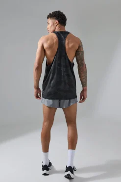 Man Active Camo Performance Stringer Vest | UK^boohooMAN Online