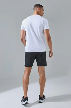 Man Active Camo Raglan Performance T-shirt | UK^boohooMAN Outlet