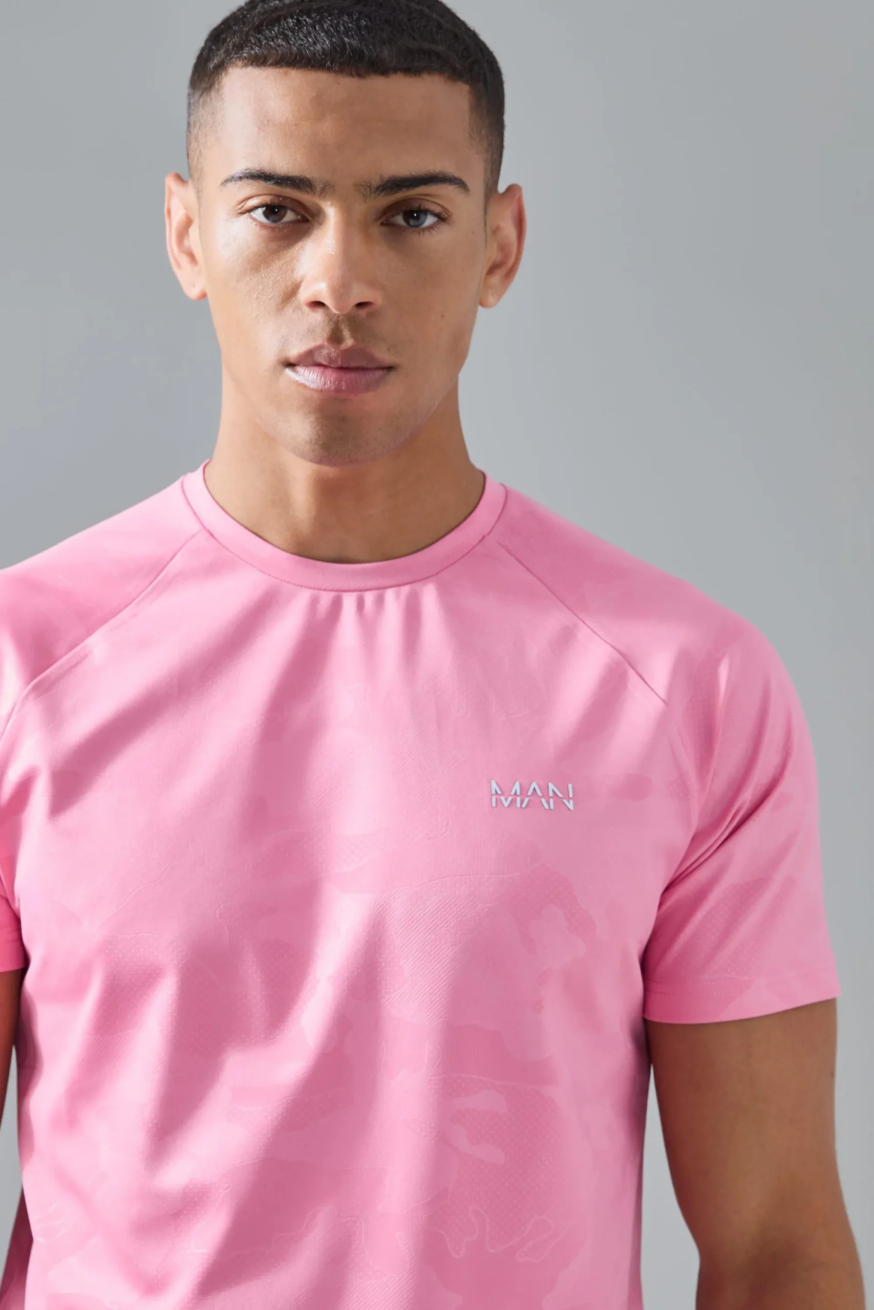 Man Active Camo Raglan Performance T-shirt | UK^boohooMAN Discount