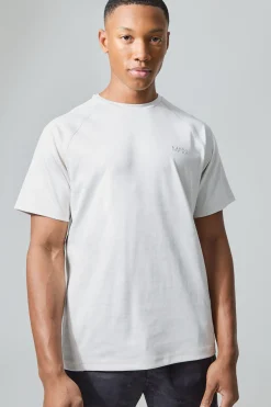 Man Active Camo Raglan Reg Fit T-shirt | UK^boohooMAN New