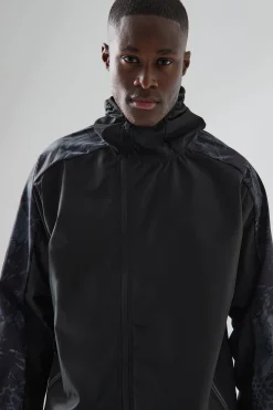 boohooMAN Man Active Geo Panelled Regular Fit Trail Windbreaker | UK| Coats & Jackets