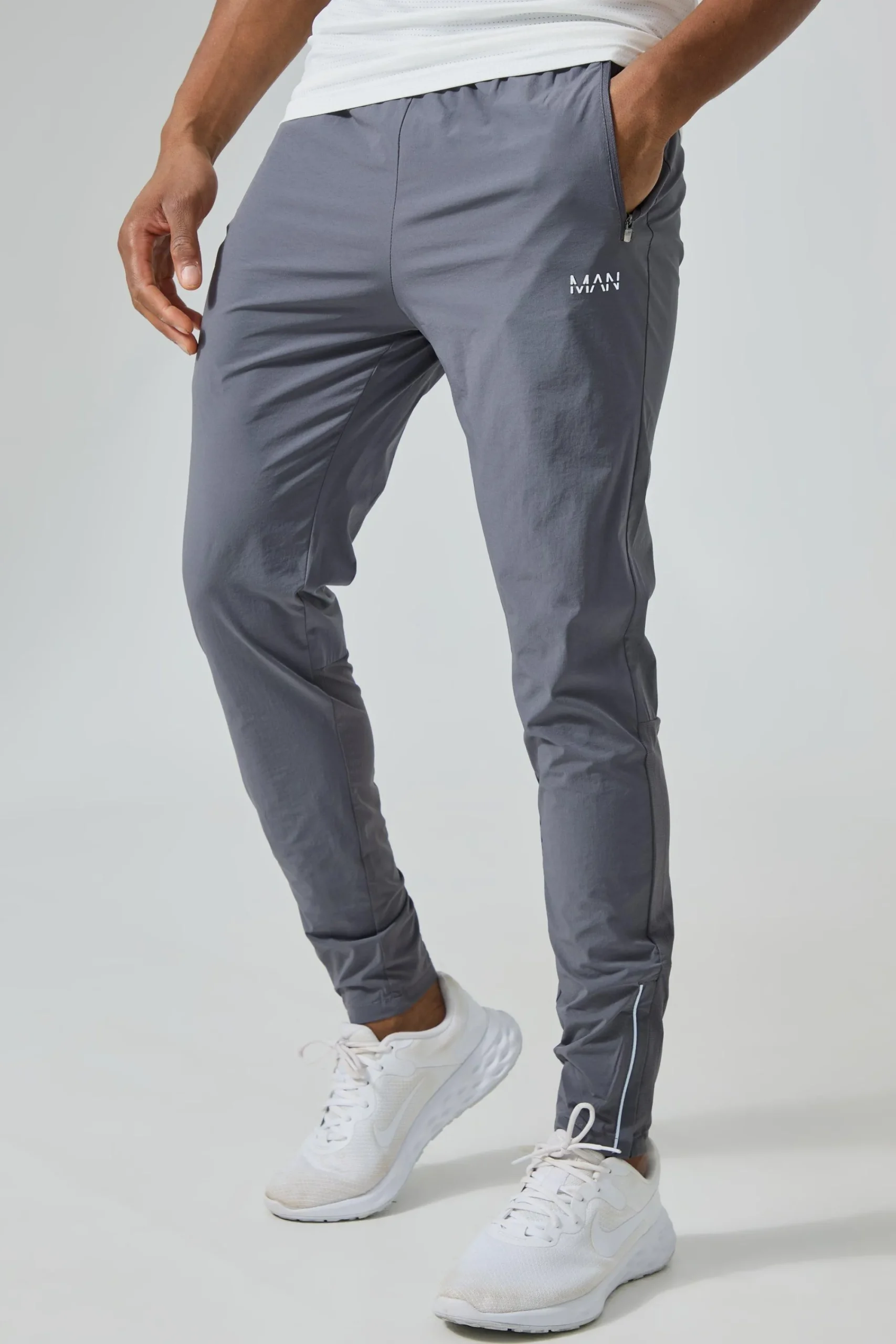 boohooMAN Man Active Gym Lightweight Jogger | UK| Joggers