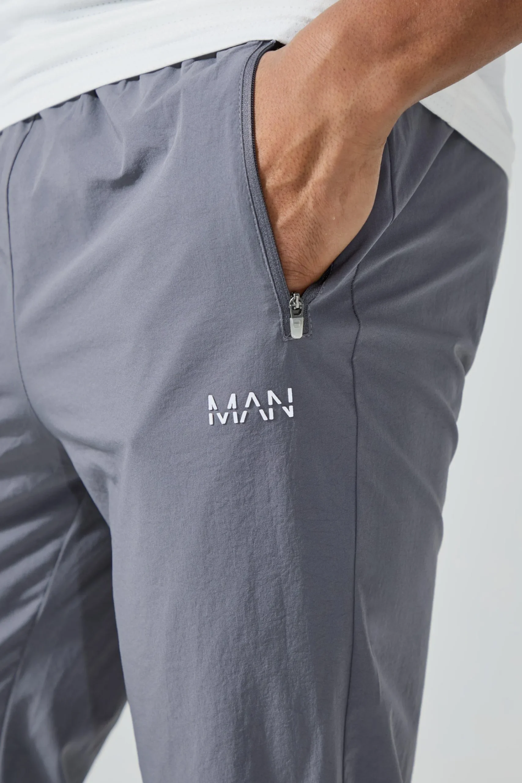 boohooMAN Man Active Gym Lightweight Jogger | UK| Joggers