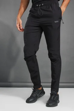 boohooMAN Man Active Gym Tapered Fit Jogger | UK| Trousers|Joggers