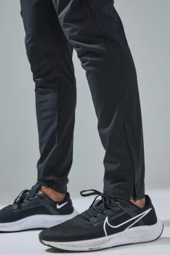 boohooMAN Man Active Gym Technical Tapered Cargo Jogger | UK| Joggers