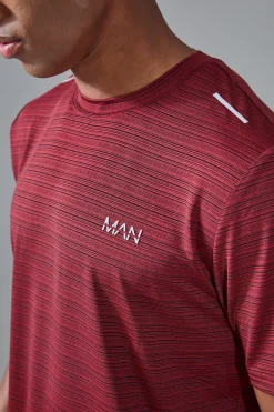 Man Active Lightweight Performance T-shirt | UK^boohooMAN Outlet