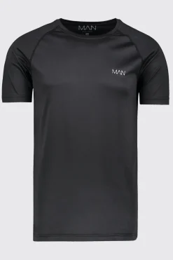 Man Active Muscle Fit Raglan T-Shirt | UK^boohooMAN Online